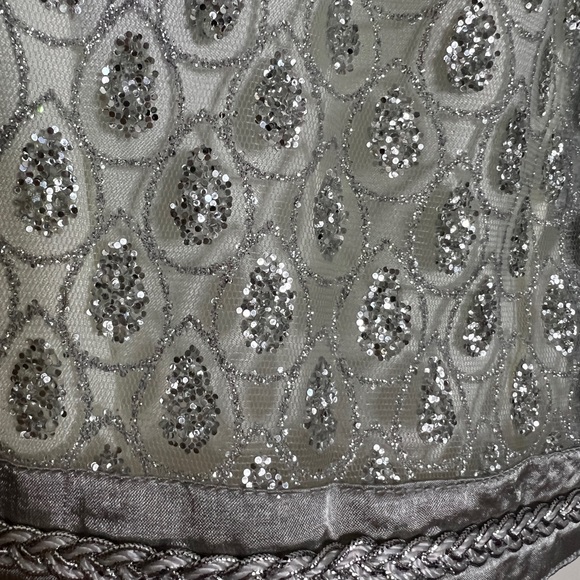 💎 NWT! Silver Glitter Skirt - Picture 3 of 8